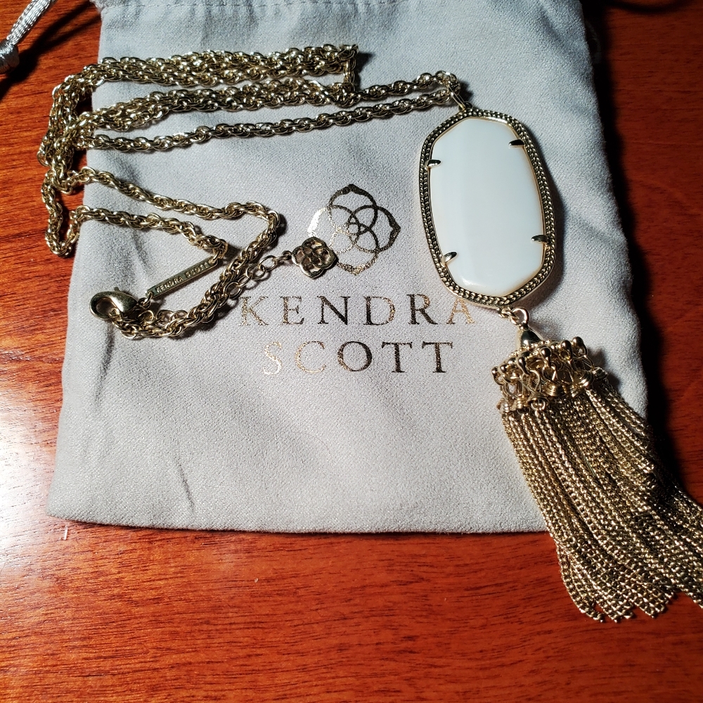Kendra Scott Necklace